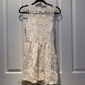 Forever 21- White sleeveless dress
